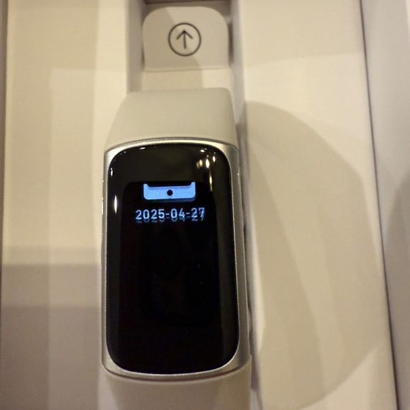 Fitbit Charge 6 - Picture 4 of 7